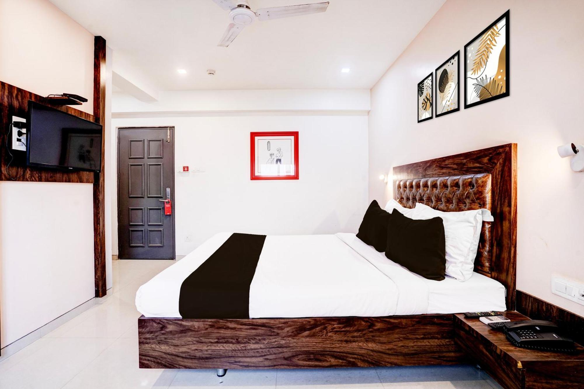 Townhouse Oak Kopar Khairane Navi Mumbai Formerly Ivy Hotel 外观 照片