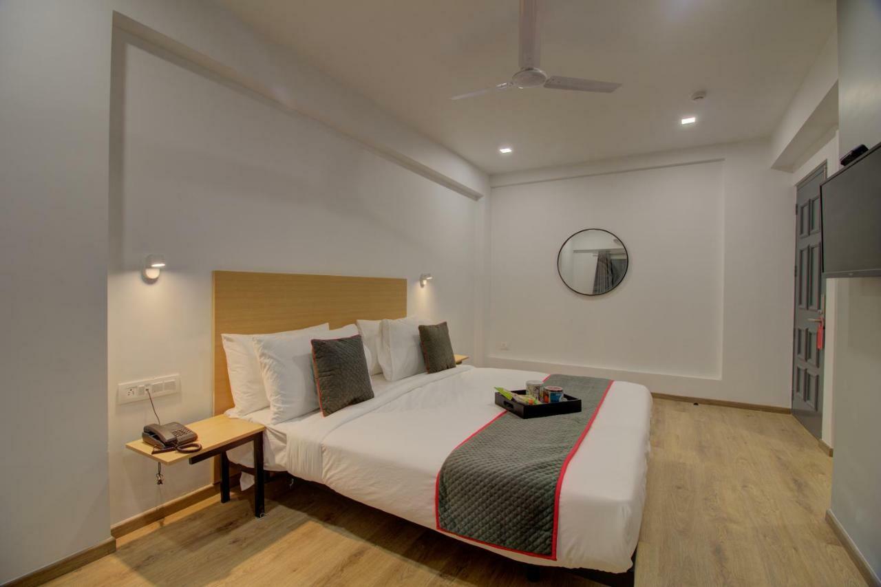 Townhouse Oak Kopar Khairane Navi Mumbai Formerly Ivy Hotel 外观 照片