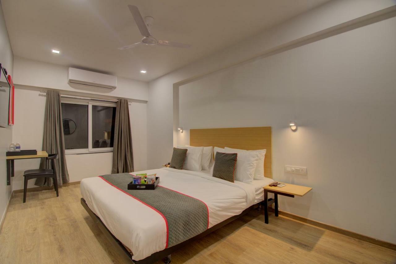 Townhouse Oak Kopar Khairane Navi Mumbai Formerly Ivy Hotel 外观 照片