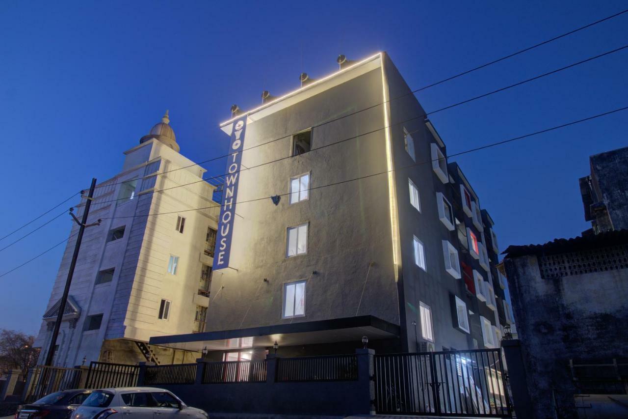 Townhouse Oak Kopar Khairane Navi Mumbai Formerly Ivy Hotel 外观 照片
